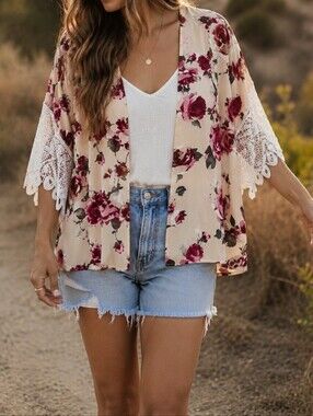 Vintage Stone Cold Fox 100% Silk Cream Rose Floral Lace Trim Kimono Boho Casual